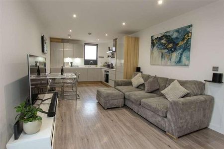 London Road, Leigh-on-sea, Essex, SS9 - Photo 2