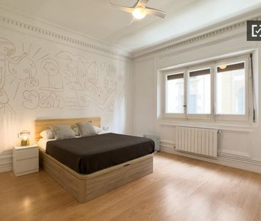 barcelona, Catalonia 08003 - Photo 5