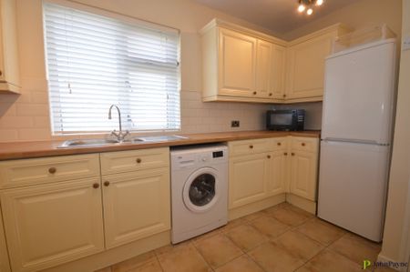 Fred Lee Grove, Styvechale, Coventry, CV3 5NP - Photo 2