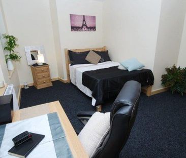 5 bedroom flat to rent - Photo 5