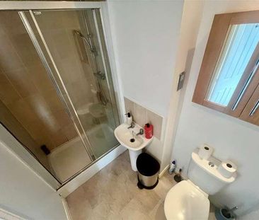 Alvington Drive Battledown, GL52 - Photo 2