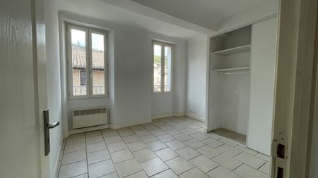 A LOUER COTIGNAC CENTRE VILLAGE APPARTEMENT 2 PIECES 43M² LUMINEUX, CUISINE EQUIPEE - Photo 5