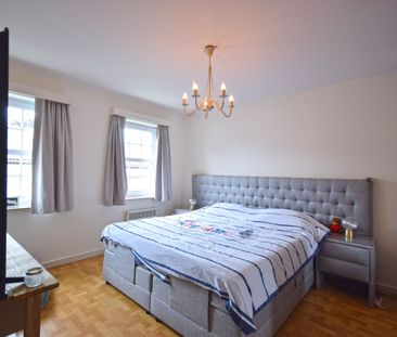 UNIEK GELEGEN WONING MET ZUID GERICHTE TUIN EN GARAGE - Foto 4