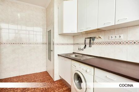 Calle Castillo de Alcalá de Guadaira, Sevilla, Andalusia 41013 - Photo 4