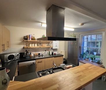 Room in a Shared Flat, Musard Road, W6 - Photo 6