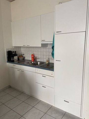 Heimelige 1.5-Zimmer-Dachwohnung im Herzen von Rapperswil - Foto 5