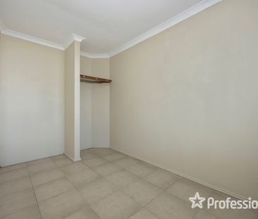 5 Yosemite Loop, Ballajura WA 6066 - Photo 1