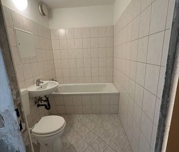 Modernisierte Wohnung mit großer Wohnküche zur Selbstgestaltung - Foto 1