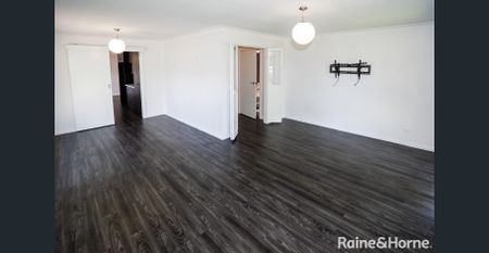 Renovated Lake Albert Gem - Photo 2