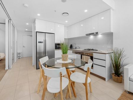 Modern Inner-City Living in the Heart of Newstead – ‘St Tropez’ Apartment - Photo 2