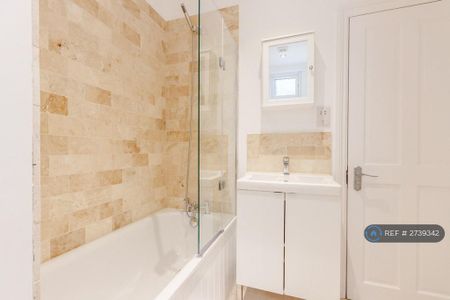 2 bedroom maisonette to rent - Photo 3