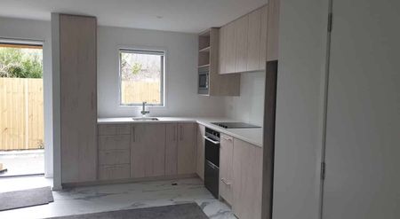 Modern 2bdrm Town House near CBD - Photo 2