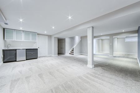 For Lease - 1020 Roxborough Drive, Oakville, Ontario - Photo 3