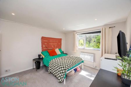 3 bedroom apartment to rent - Photo 4