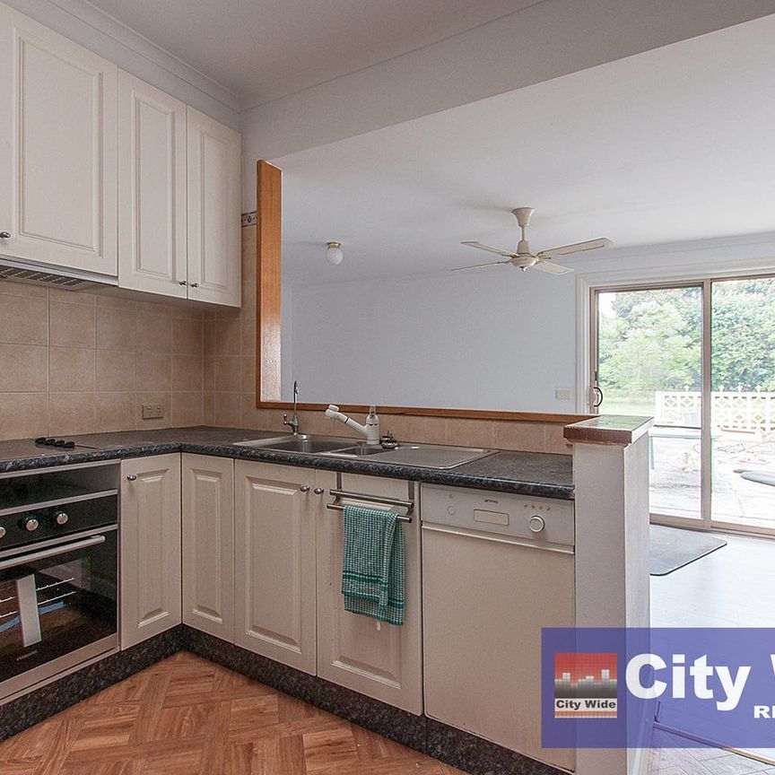 3 Bedroom spacious House for Lease - Photo 1