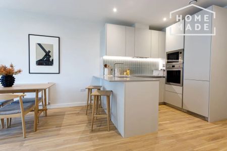 Greenford Quay, Greenford, UB6 - Photo 3