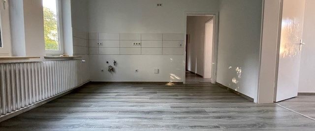 3-Zimmer-Wohnung mit großer Küche & Wirtschaftsraum. - Photo 1