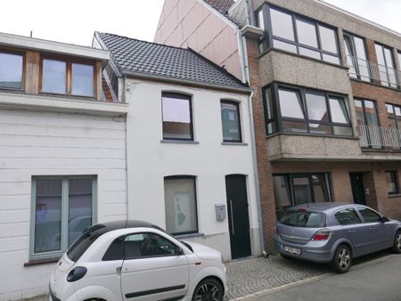Volledig gerenoveerde en instapklare woning - Foto 5