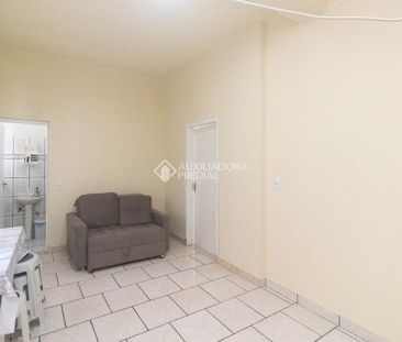 Apartamento com 2 quartos e 70m² para alugar em Centro Histórico, P... - Foto 6