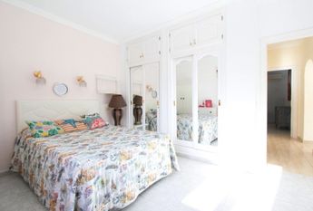 Villa for rent in Cumbre del Sol with 5 bedrooms