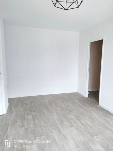 Location Appartement 4 pièces 80m² - Photo 3