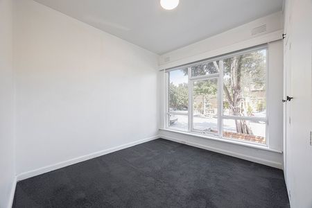 2/43 Raleigh Street, Windsor VIC 3181 - Photo 3