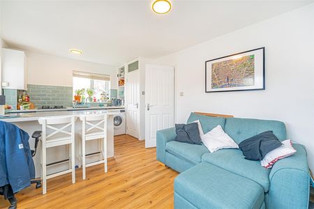 Flat To Let - Photo 3