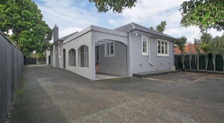 612 Mount albert road Royal Oak - Photo 3