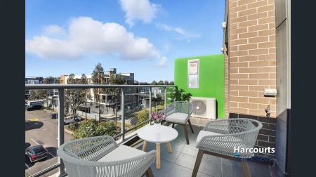 “Stunning 3 Bedroom Unit” - Photo 5