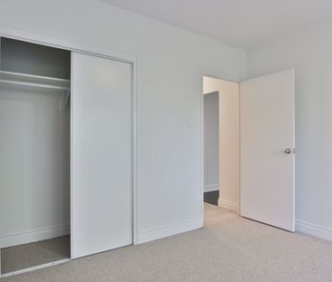 2 Bedrooms Open Concept - Photo 5