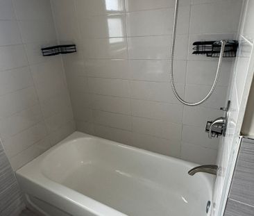 For Lease - 97 Central Park Boulevard Unit# Upper, Oshawa, Ontario - Photo 5