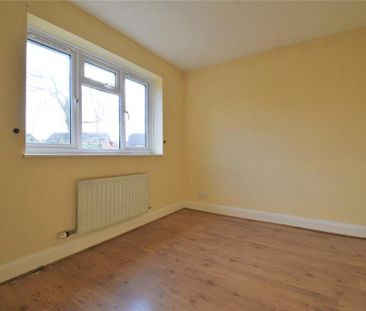 4 bedroom detached house to rent - Photo 4