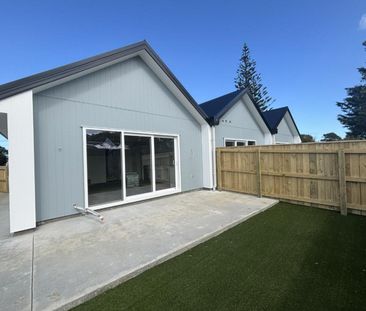 Enjoy modern living in a brand new unit - Photo 2