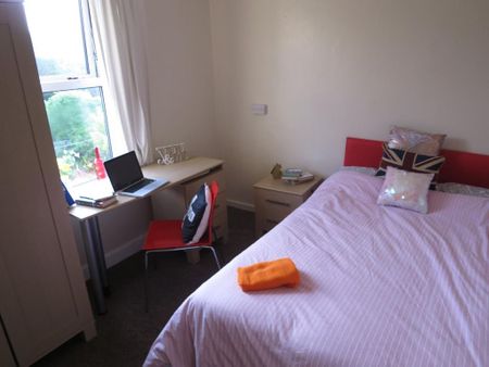 6 bedroom house to rent - Photo 4