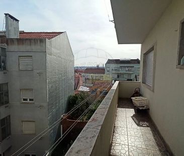 Apartment T2 in Queluz e Belas, Sintra - Photo 3