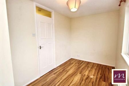 Bowmont Drive, Aylesbury, HP21 - Photo 4