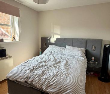 2 bedroom end of terrace house to rent - Photo 6