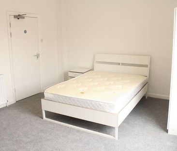 Mixed use to rent - Photo 4