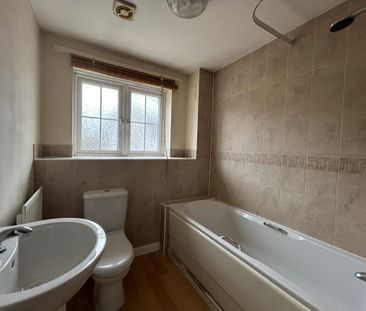 2 bedroom terraced house to rent - Photo 5