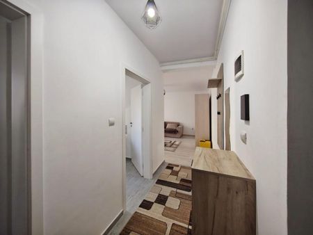 Apartament cu o camera 38 mp decomandat | Centrala Proprie | Giroc - Fotografie 5