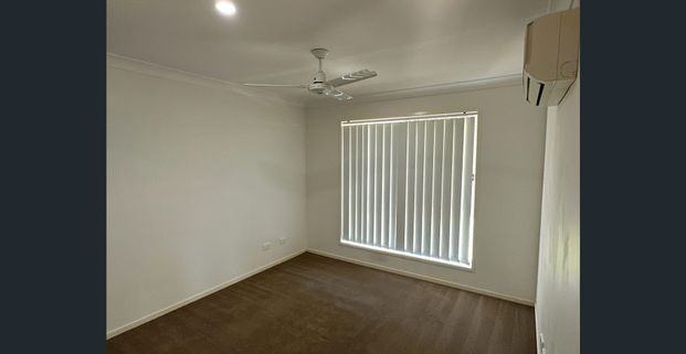 Rare Lowset Living with walks to Narangba Valley Shopping Town! Premiere Location! - Photo 1