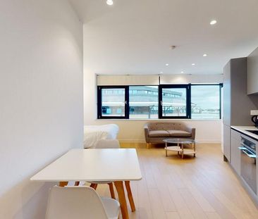 Studio to rent - Photo 6