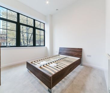 2 Bed Flat, Pearl Buildings, SE5 - Photo 5