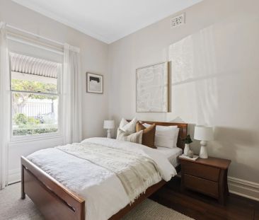 Character, Comfort & Convenience in One - Photo 6