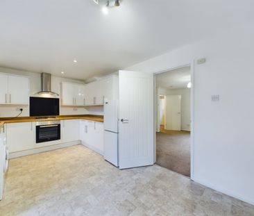 3 bedroom House to rent - Photo 4