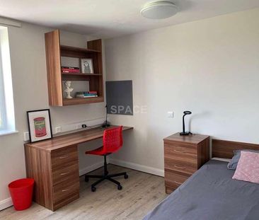 Loddon House Penthouse Student Accommodation, RG6 - Photo 6