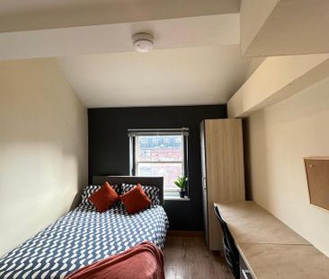 5 bedroom apartment to rent - Photo 2