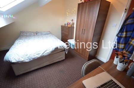 4 Bedroom Mid Terraced House for rent in Ashville Avenue - Photo 3