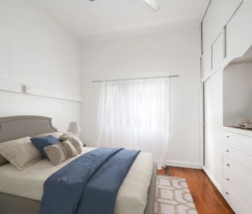 Charming Refurbished Inner-City Home - Photo 2