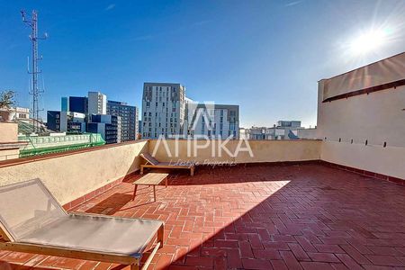 Ático en alquiler temporal con terraza de 80m² cerca del Parc de la Ciutadella, Barcelona - Photo 3